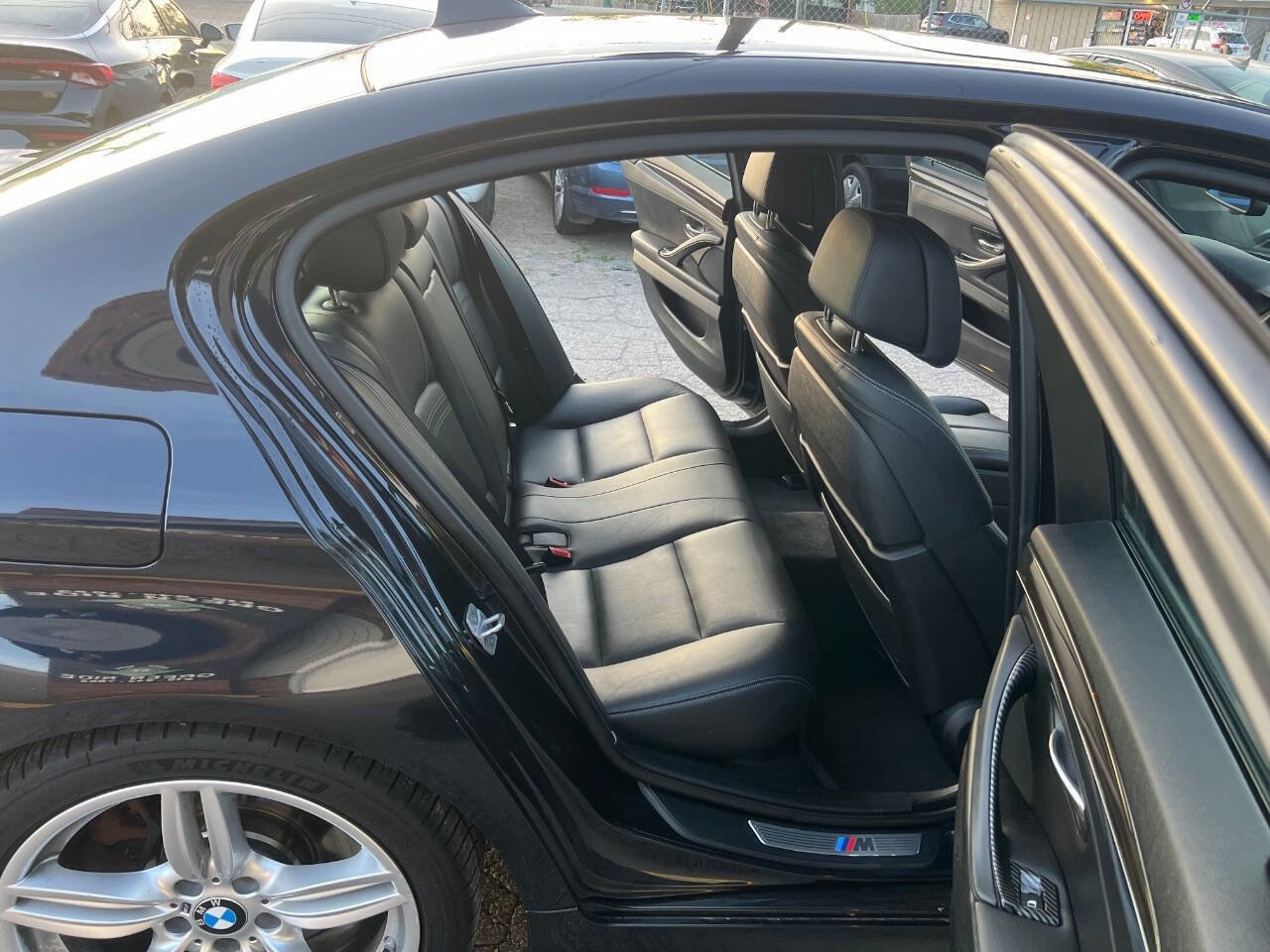 Used 2015 BMW 550i Sedan image 15