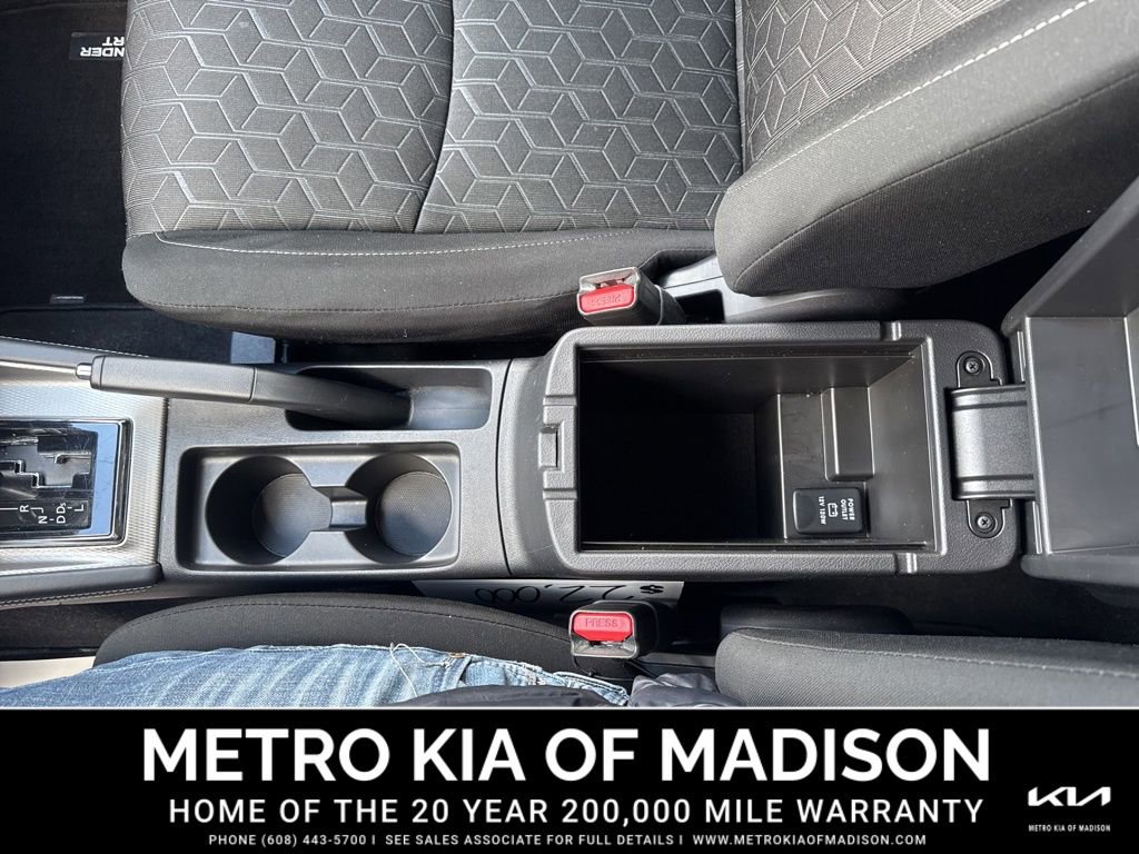 Used 2025 Mitsubishi Outlander Sport ES image 20