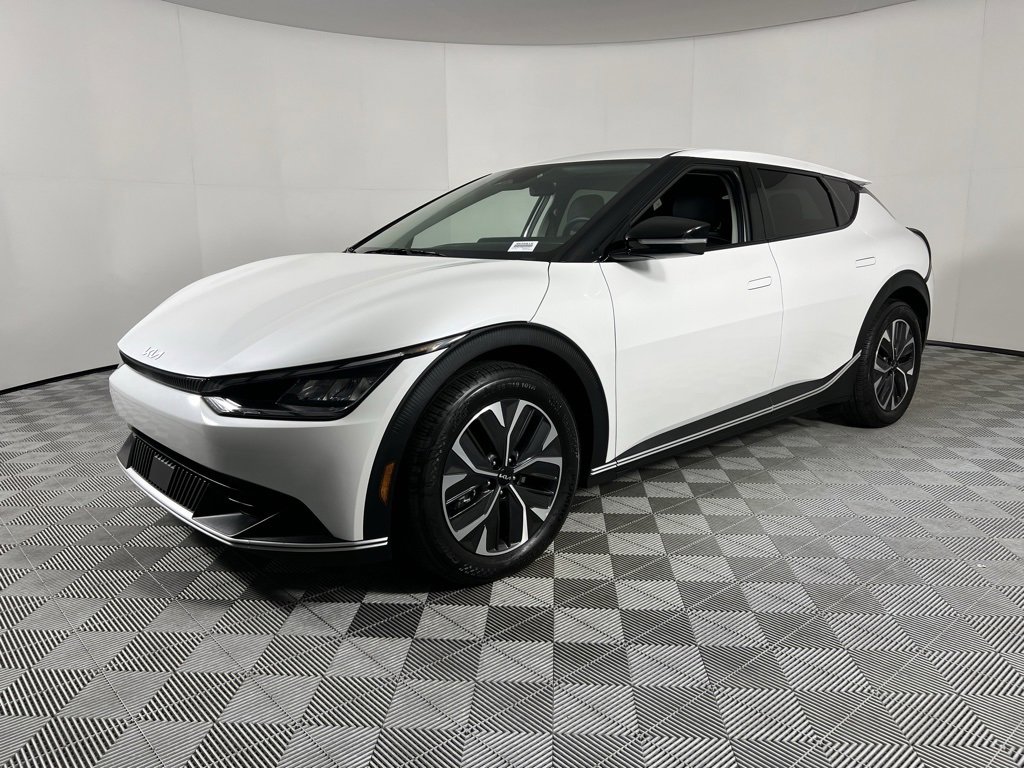 Used 2024 Kia EV6 Light image 3