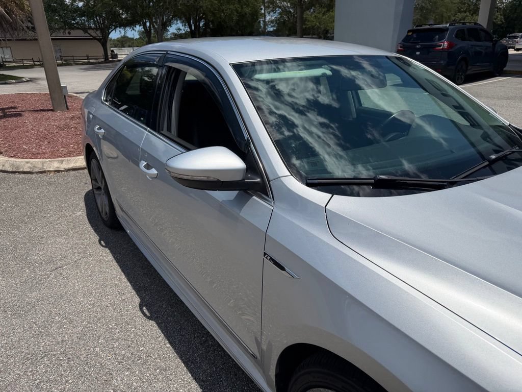 Used 2017 Volkswagen Passat 1.8T R-Line FWD image 14