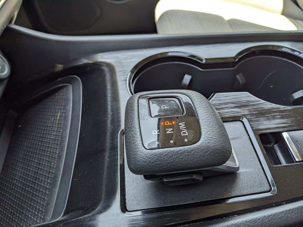 Used 2023 Nissan Rogue SV FWD image 28