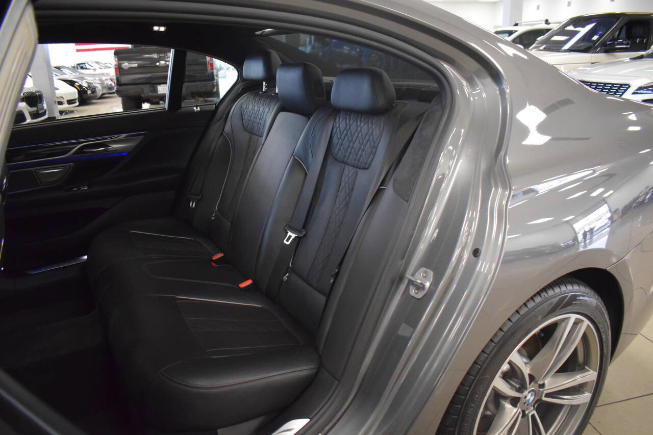 Used 2018 BMW 750i image 52