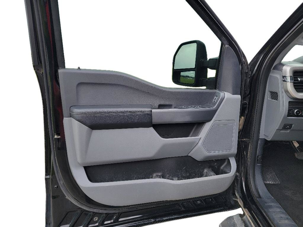 Used 2024 Ford F350 XLT w/ 360-Degree Camera Package AWD/4WD image 9
