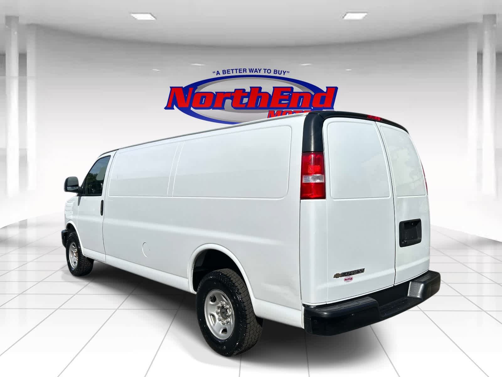 Used 2023 Chevrolet Express 2500 Extended w/ Driver Convenience Package RWD image 5