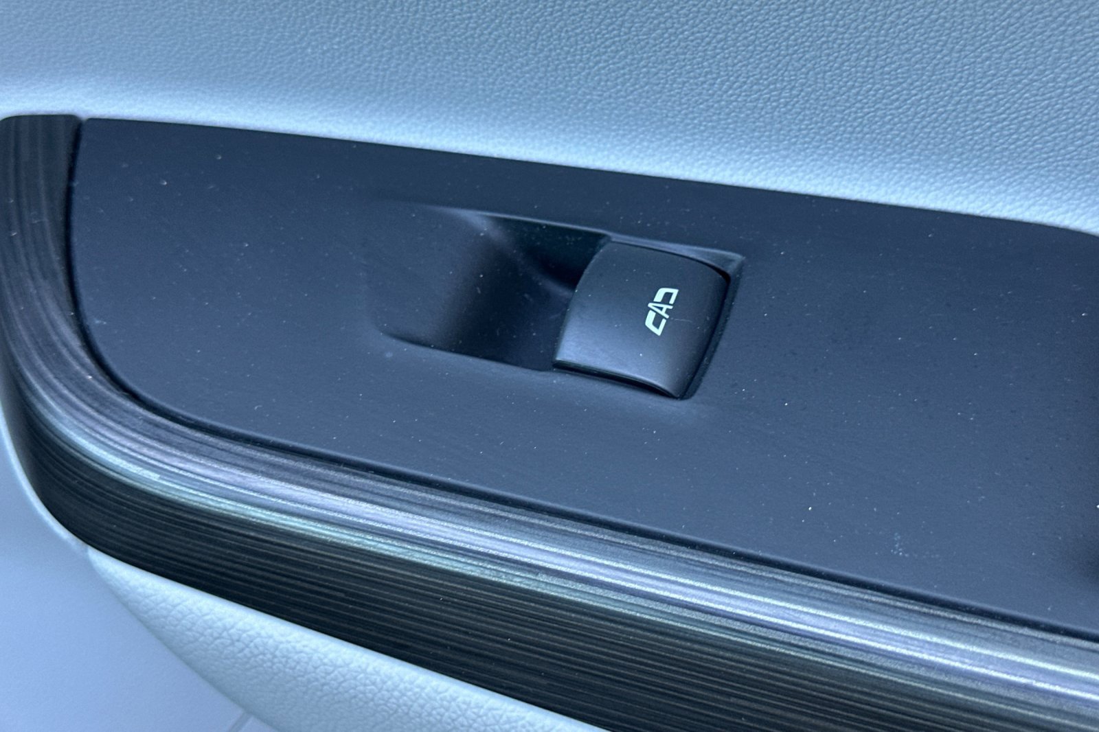 Used 2023 GMC Acadia SLT image 23