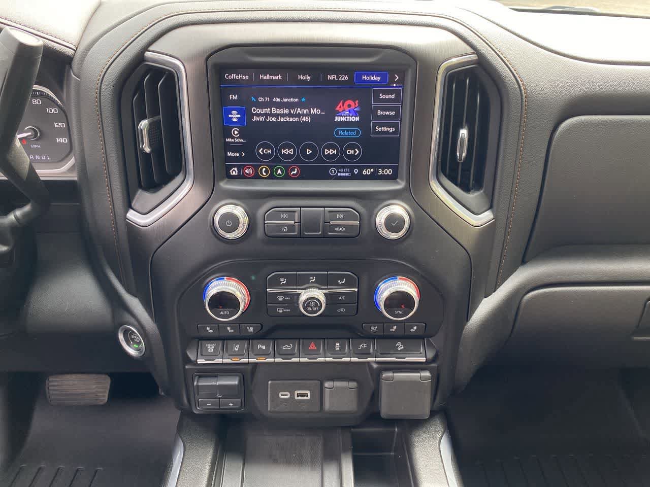 Used 2021 GMC Sierra 2500 AT4 w/ AT4 Premium Plus Package AWD/4WD image 23