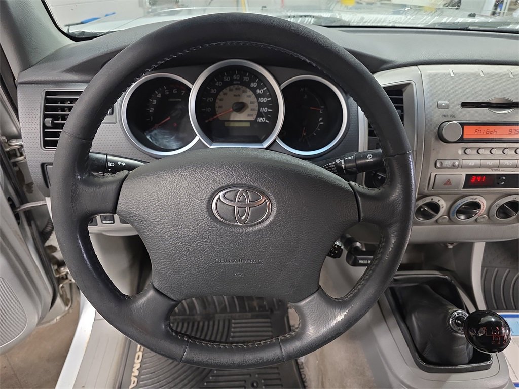Used 2005 Toyota Tacoma 4x4 Access Cab image 17