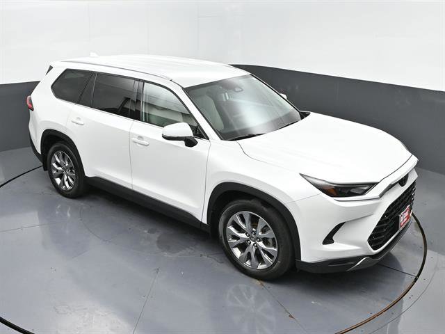 Used 2024 Toyota Grand Highlander Limited image 40