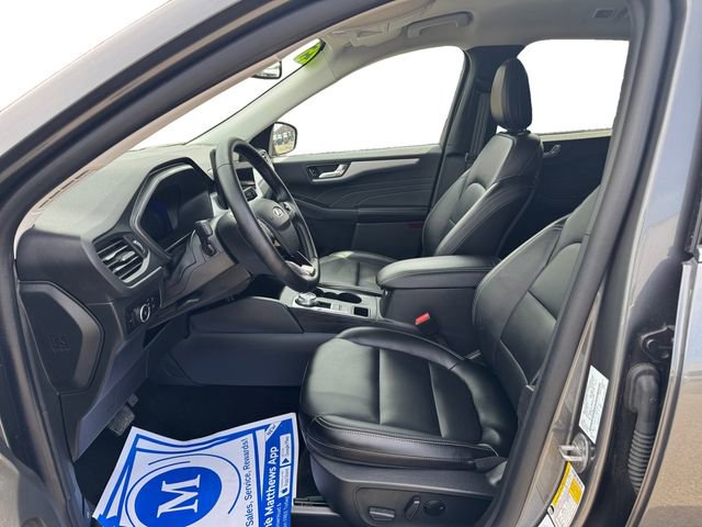 Used 2025 Ford Escape Platinum image 9