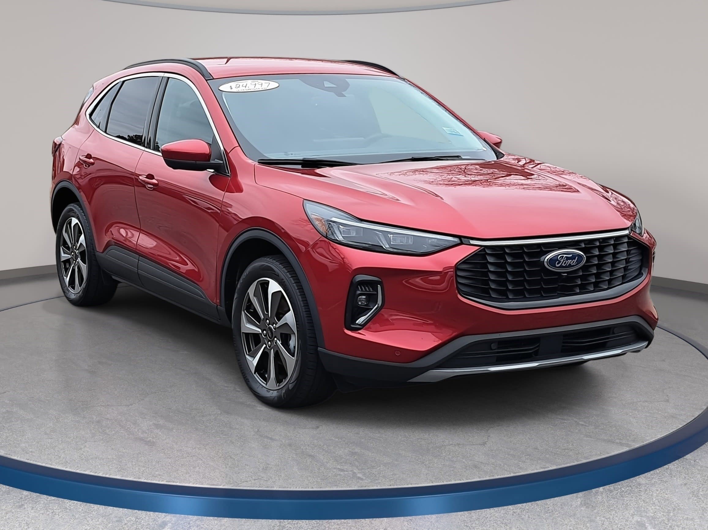 Used 2023 Ford Escape Platinum image 3