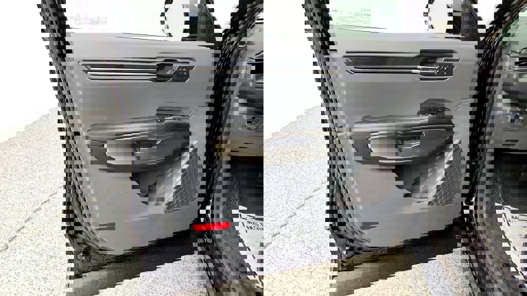 Used 2026 Kia EV9 Wind image 10