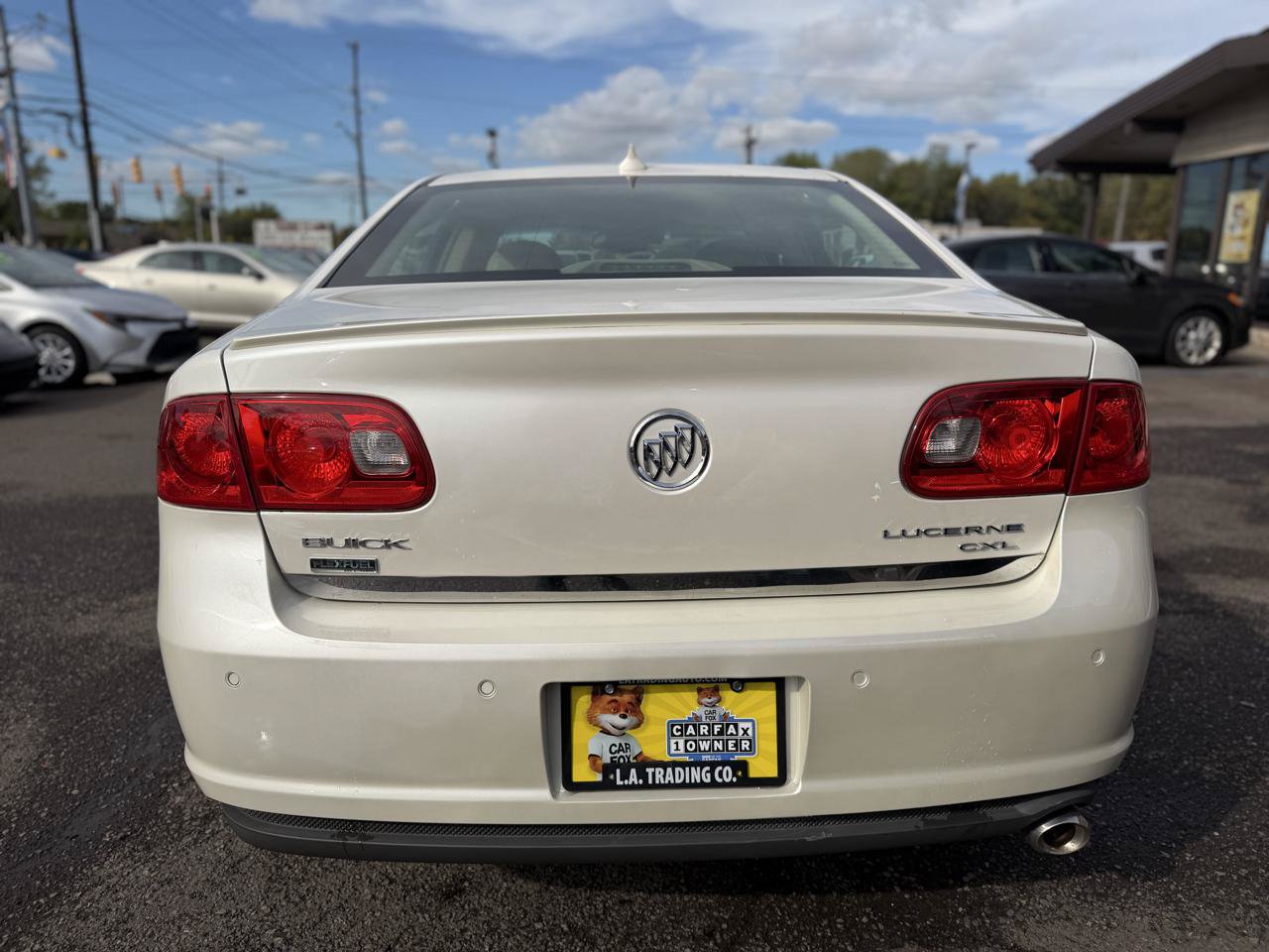 Used 2011 Buick Lucerne CXL FWD image 7