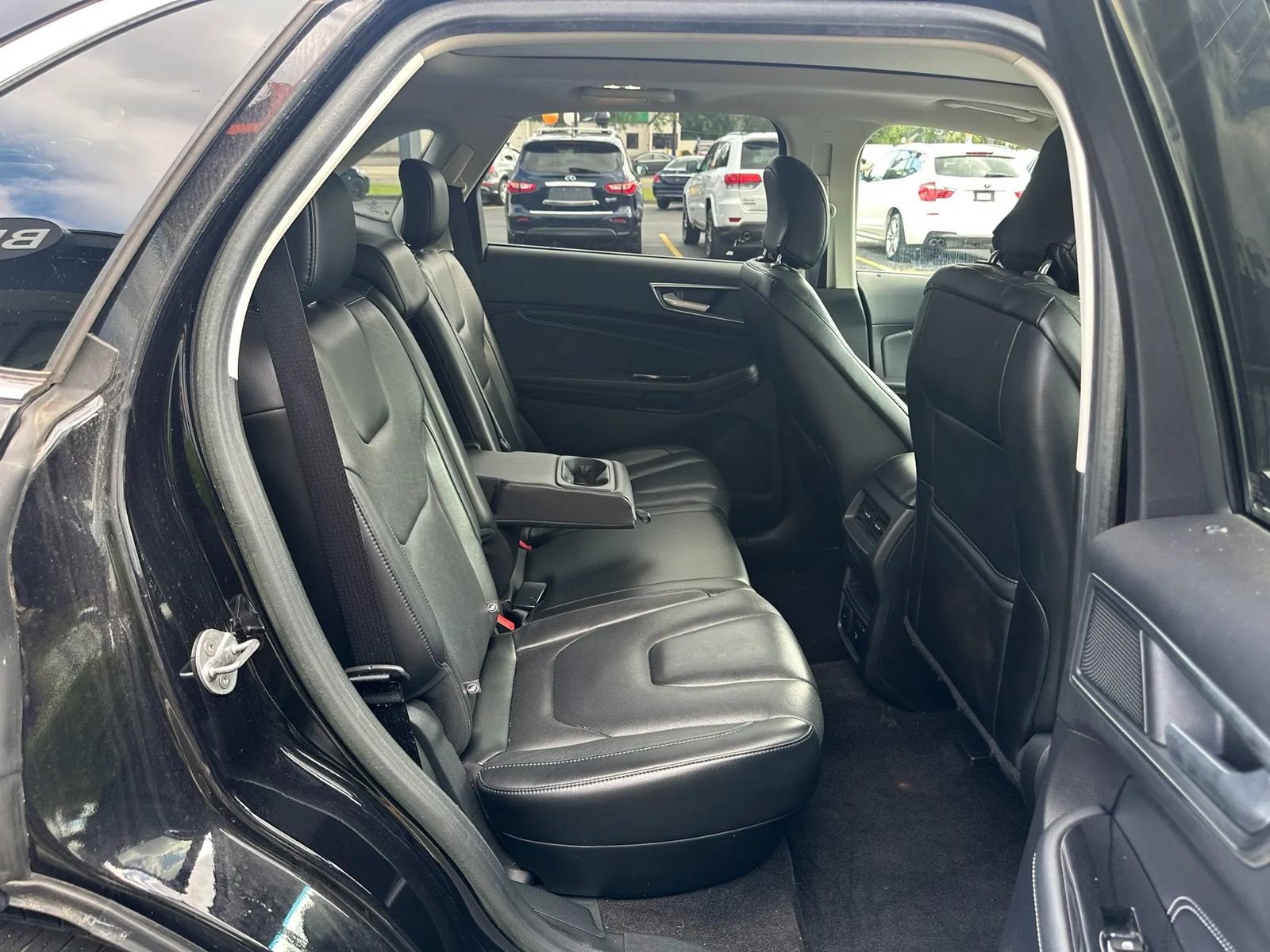 Used 2019 Ford Edge Titanium w/ Equipment Group 301A FWD image 15