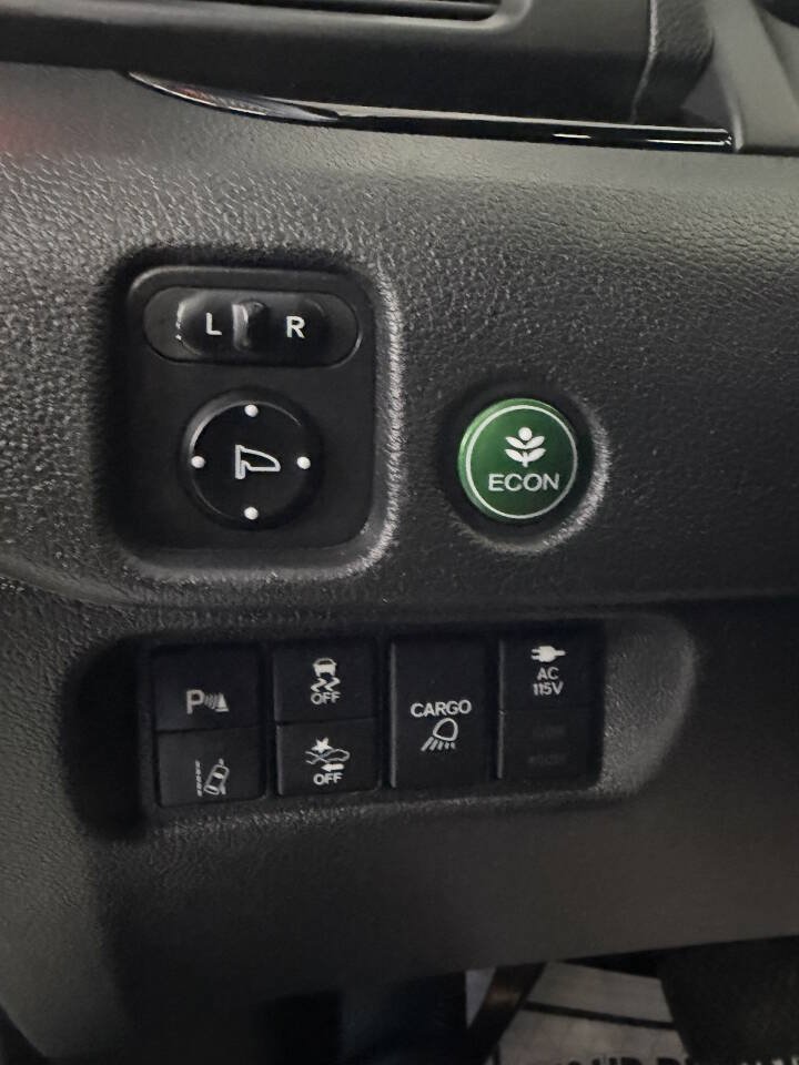 Used 2017 Honda Ridgeline Black Edition image 21