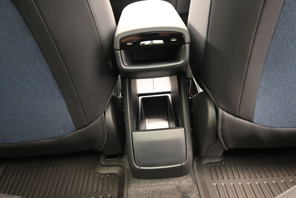 New 2026 Volvo EX30 Plus w/ Protection Package Premier AWD/4WD image 17