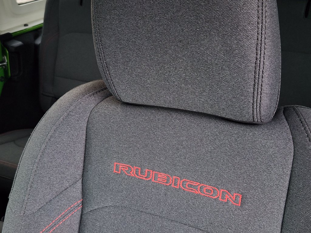 Used 2025 Jeep Wrangler Unlimited Rubicon w/ Safety Group AWD/4WD image 6