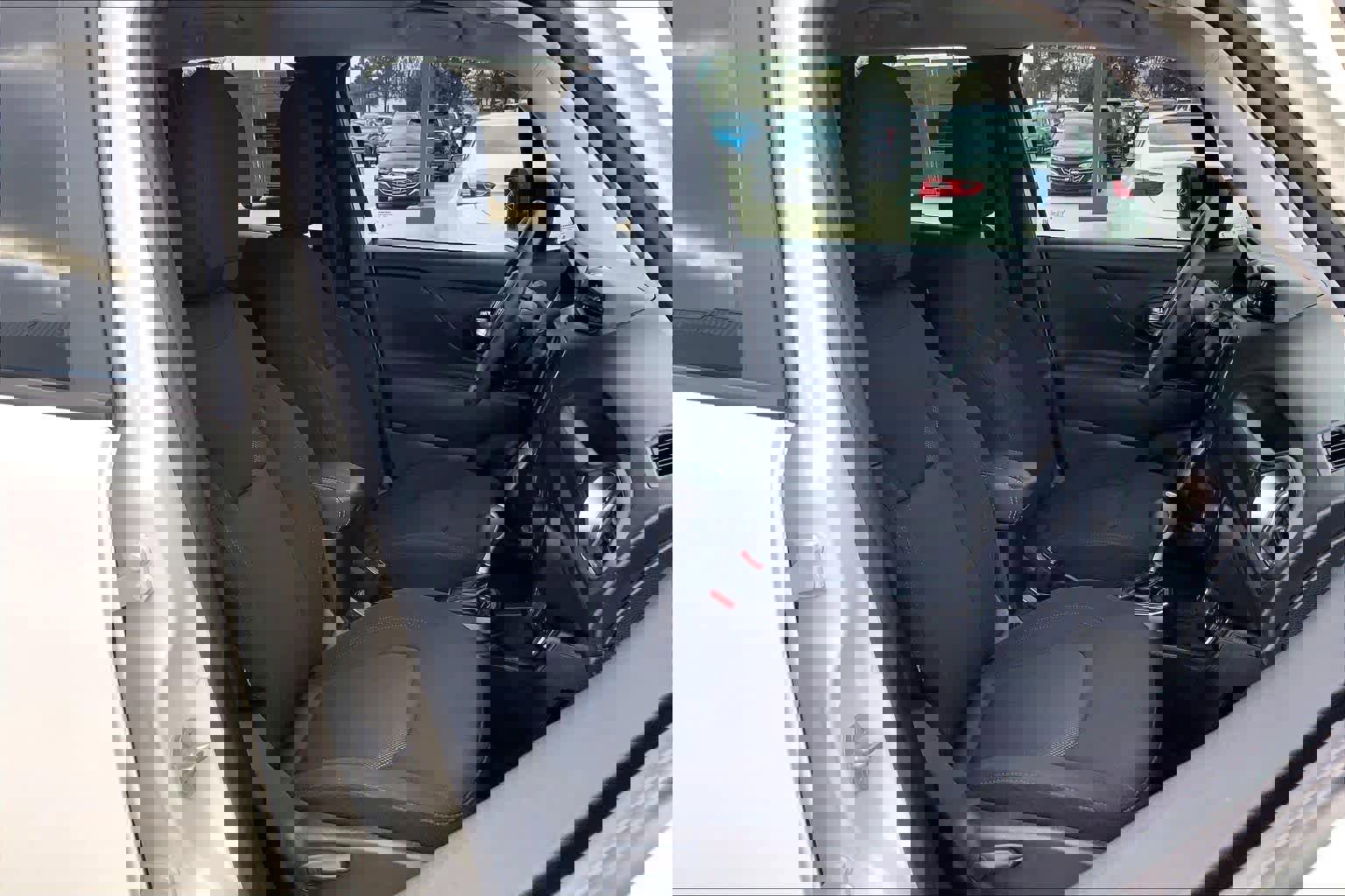 Used 2023 Jeep Renegade Latitude image 8