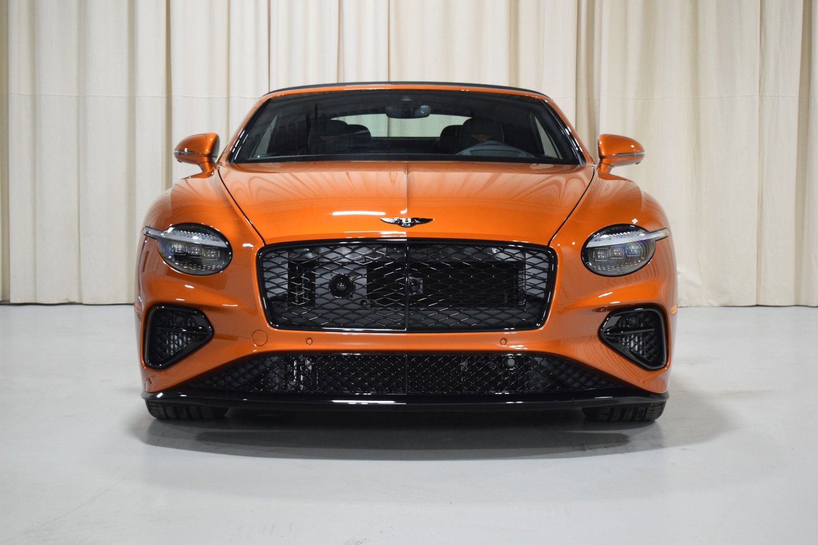 New 2026 Bentley Continental GTC AWD/4WD image 12