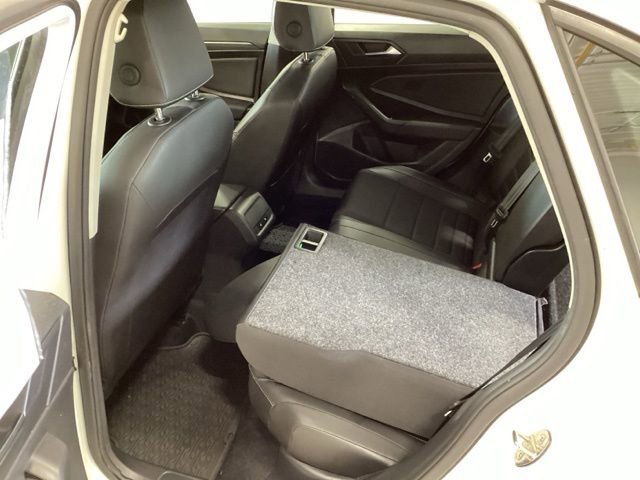 Used 2021 Volkswagen Jetta SEL image 13