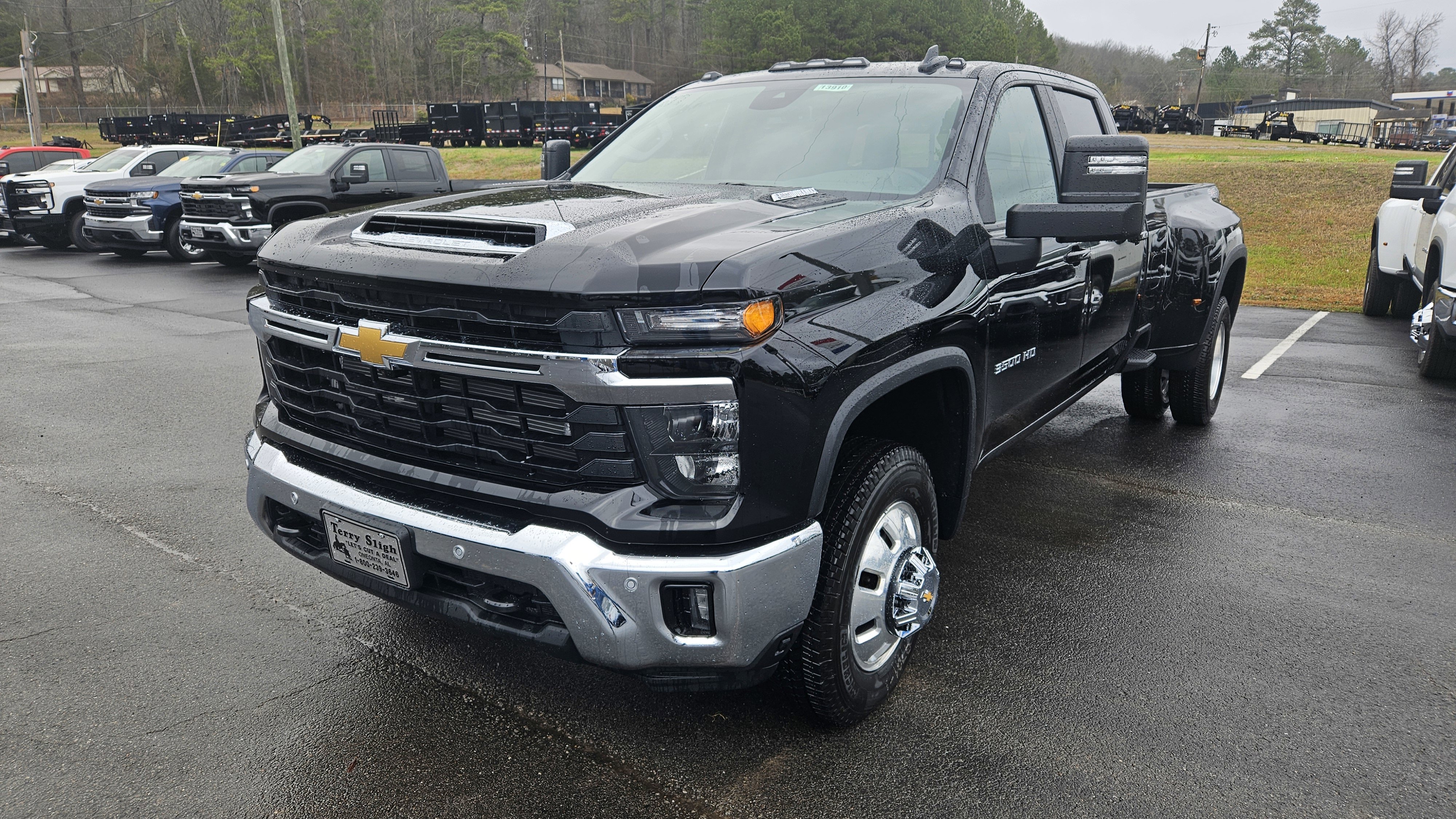 New 2026 Chevrolet Silverado 3500 LT w/ Safety Package image 2