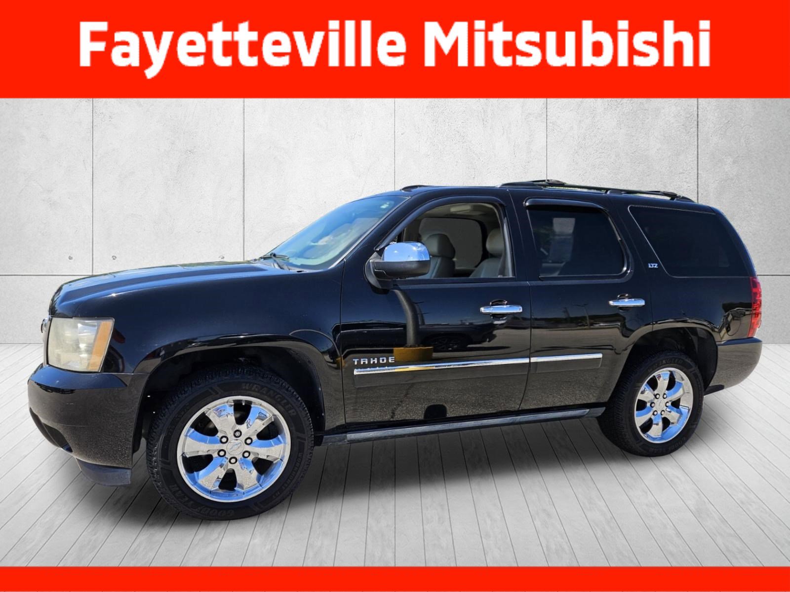 Used 2010 Chevrolet Tahoe LTZ AWD/4WD image 3