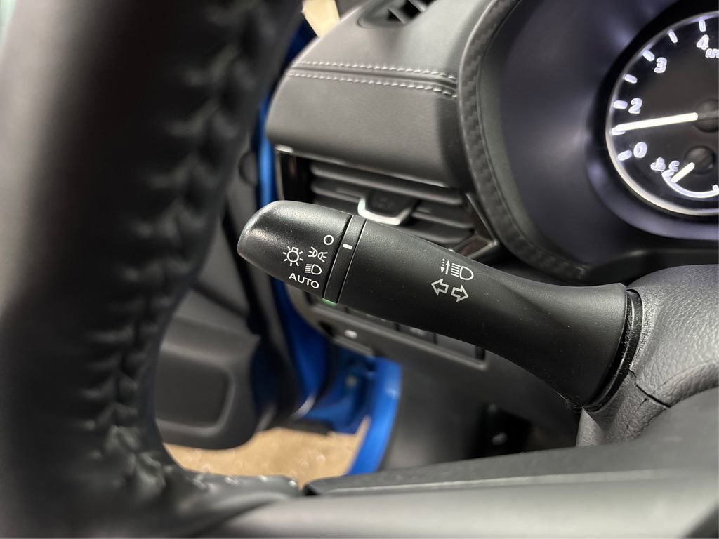 Used 2022 Nissan Sentra SV w/ Trunk Package image 25