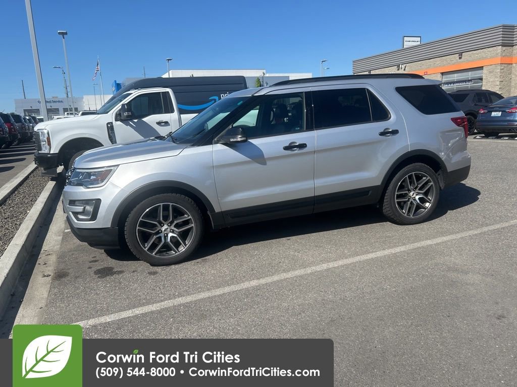 Used 2017 Ford Explorer Sport w/ Equipment Group 401A AWD/4WD image 5
