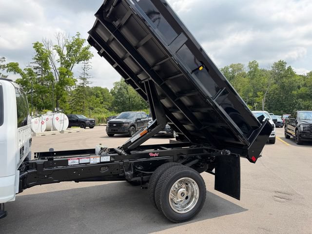 New 2026 Ford F550 4x4 Regular Cab Super Duty image 32