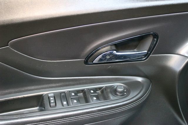 Used 2020 Buick Encore Preferred AWD/4WD image 16