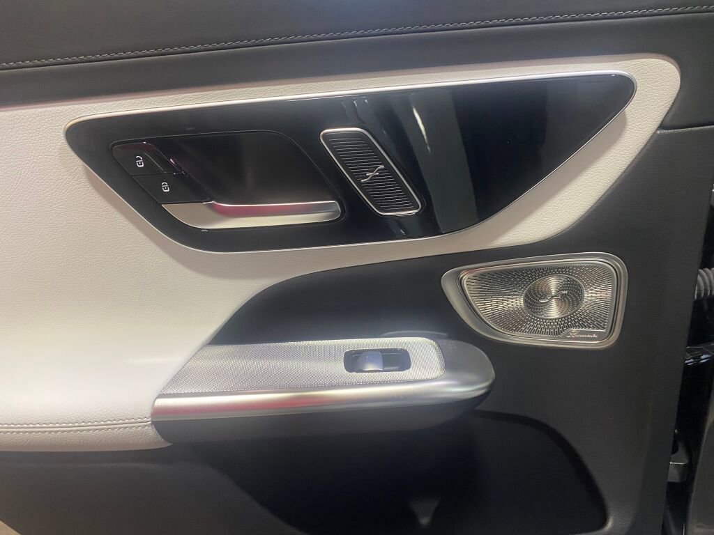 Certified 2023 Mercedes-Benz GLC 300 4MATIC image 16