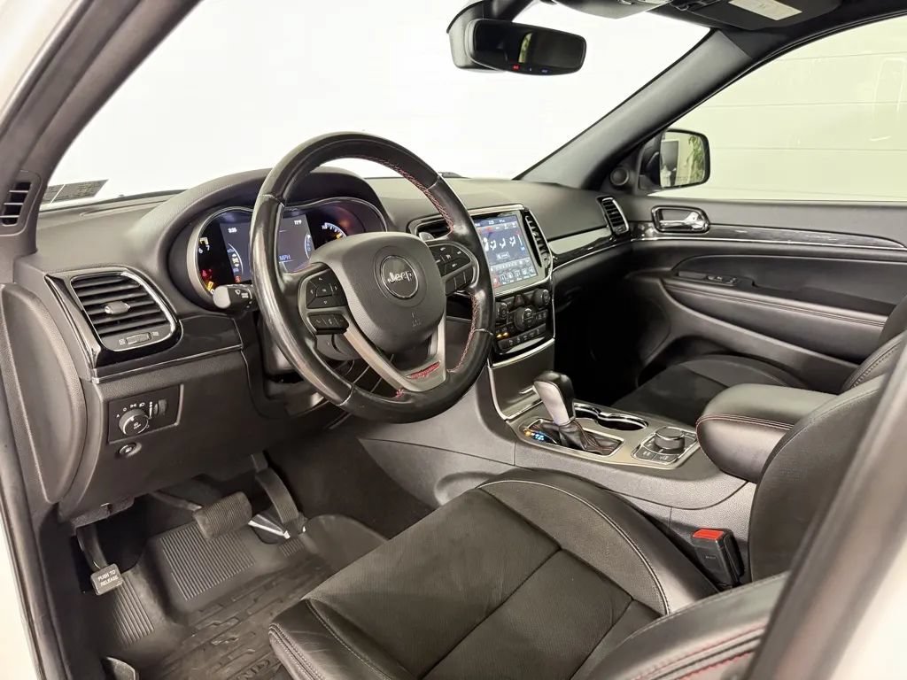 Used 2021 Jeep Grand Cherokee Trailhawk AWD/4WD image 11