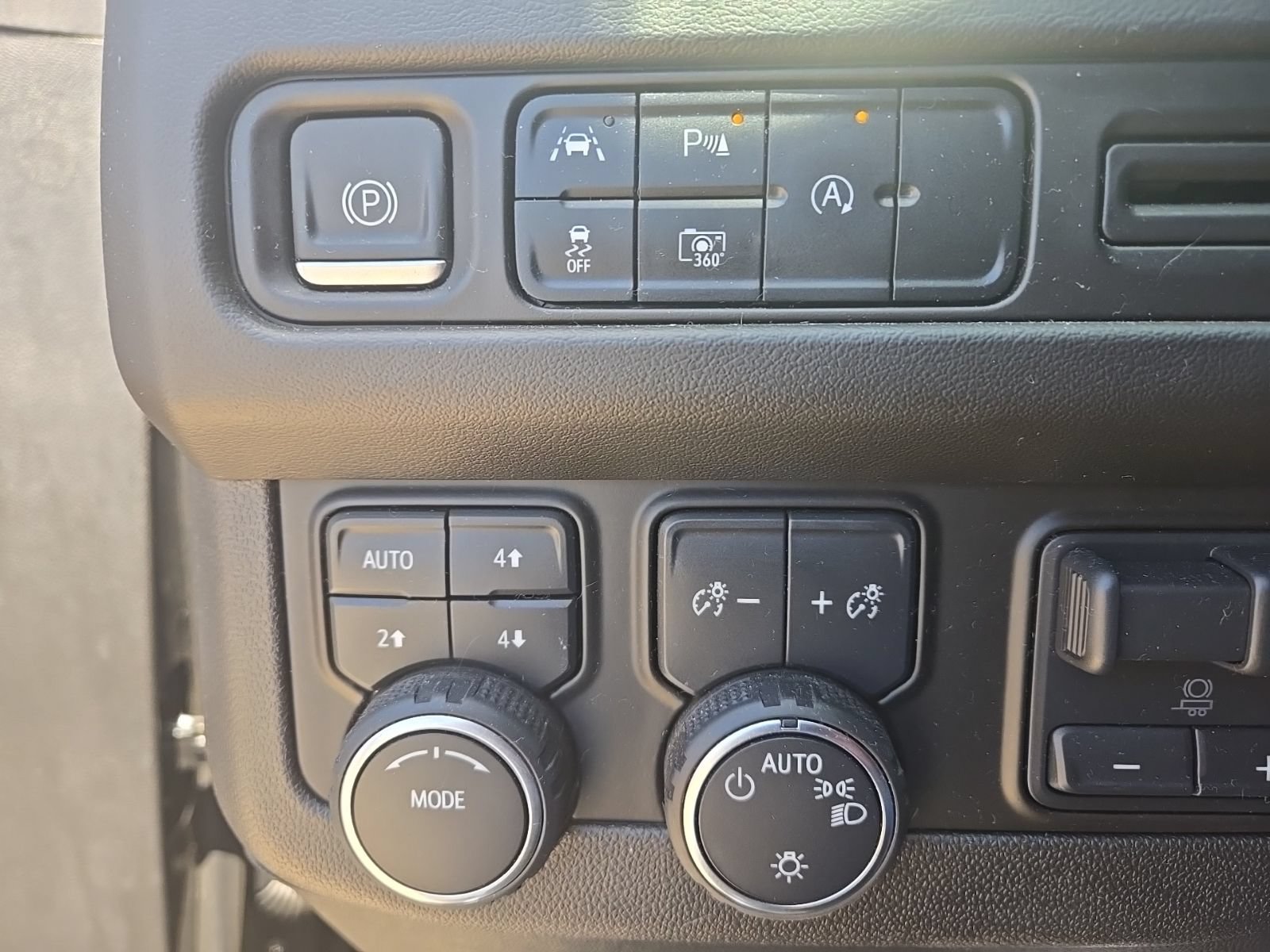 Used 2023 Chevrolet Tahoe RST w/ Sport Performance Package AWD/4WD image 12