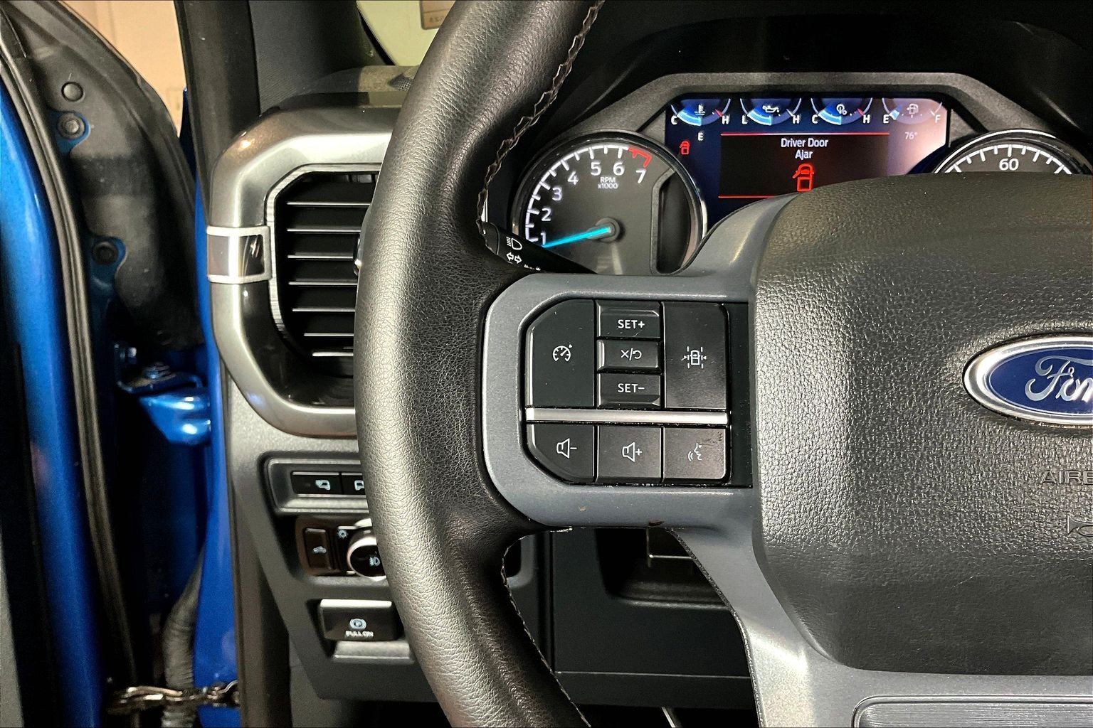 Used 2023 Ford F150 XLT AWD/4WD image 13