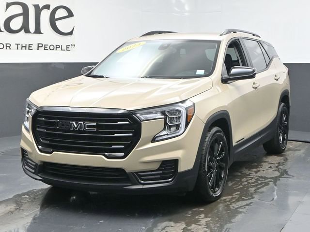 Used 2023 GMC Terrain SLE w/ Driver Convenience Package image 7