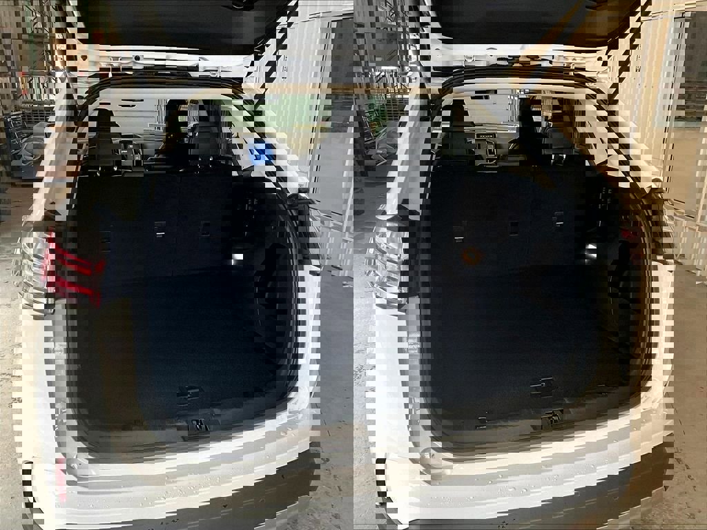 Used 2024 Ford Edge SEL w/ Convenience Package image 35