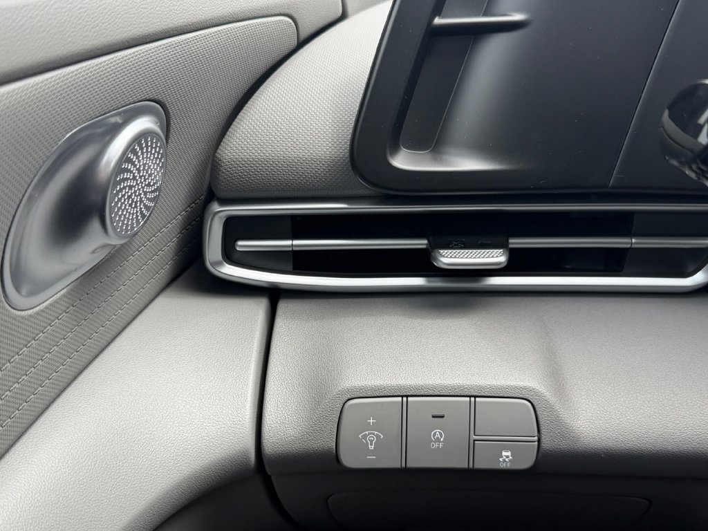New 2026 Hyundai Elantra SE FWD image 19