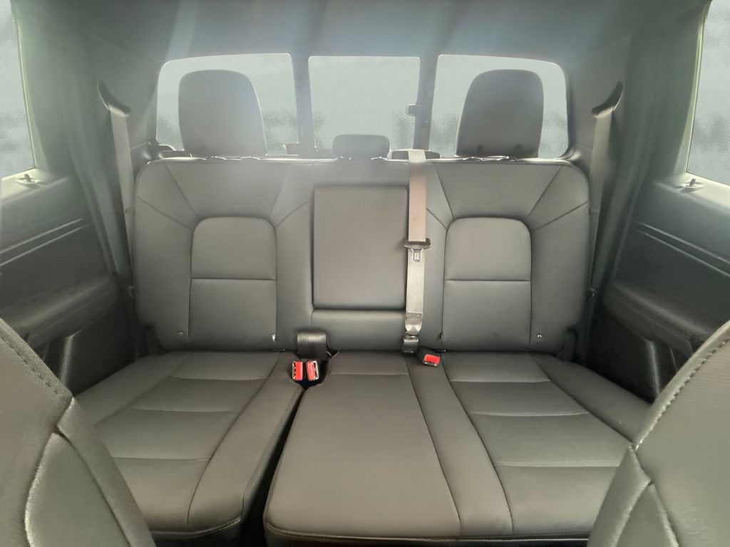 Used 2024 GMC Canyon Elevation w/ Elevation Premium Package AWD/4WD image 6