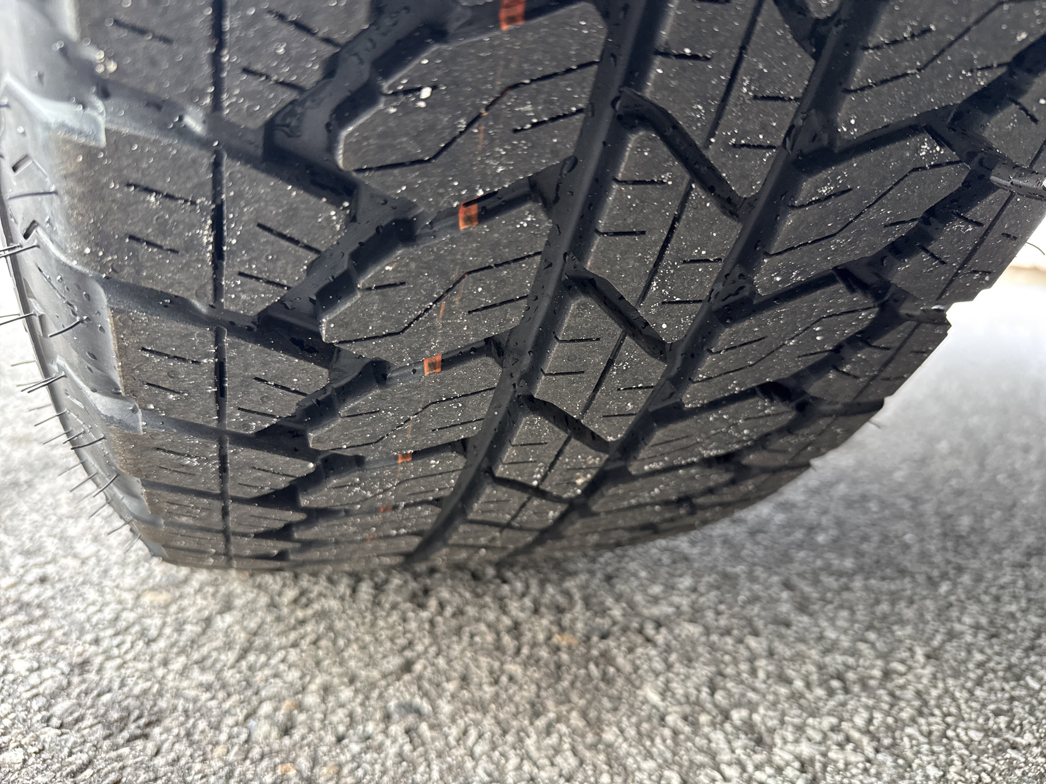 Used 2025 GMC Sierra 1500 AT4 w/ AT4 Premium Package image 12