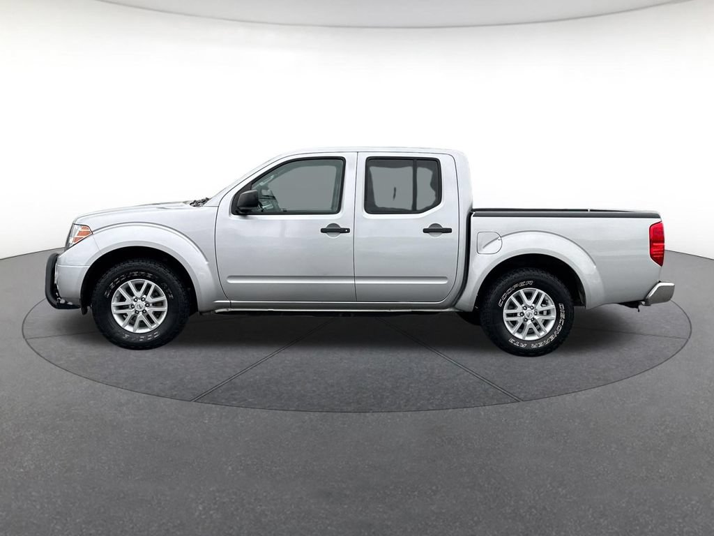 Used 2019 Nissan Frontier SV RWD image 2