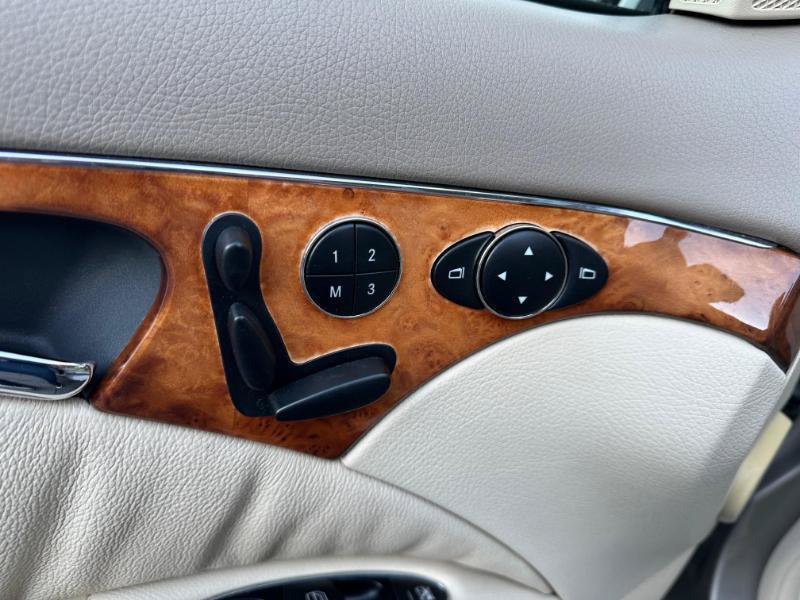 Used 2006 Mercedes-Benz E 500 Sedan image 22