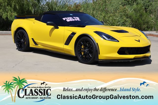 Used 2015 Chevrolet Corvette Z06 w/ 3LZ Preferred Equipment Group RWD image 1