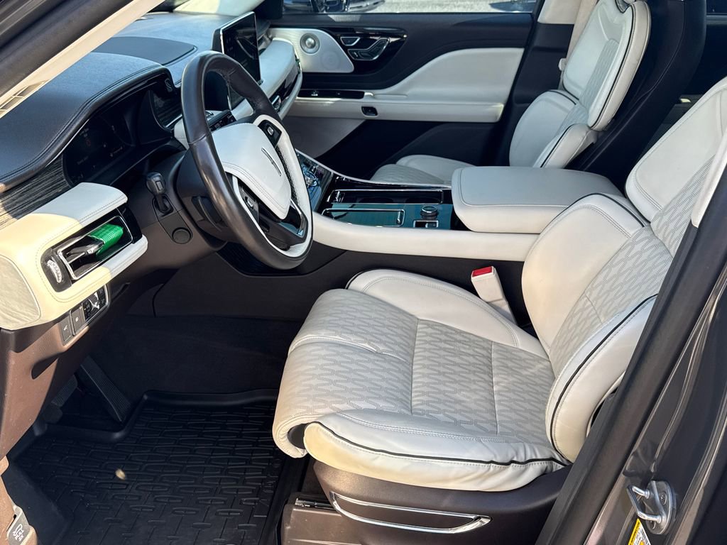 Used 2020 Lincoln Aviator Black Label w/ Dynamic Handling Package image 9