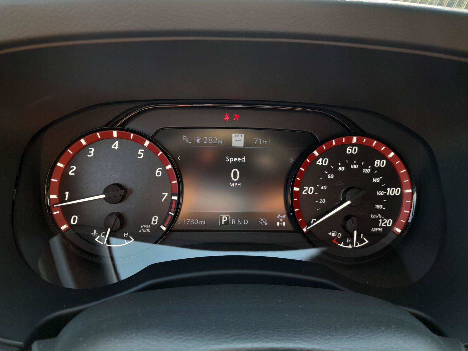 Used 2025 Nissan Frontier PRO-4X w/ Pro Premium Package AWD/4WD image 12
