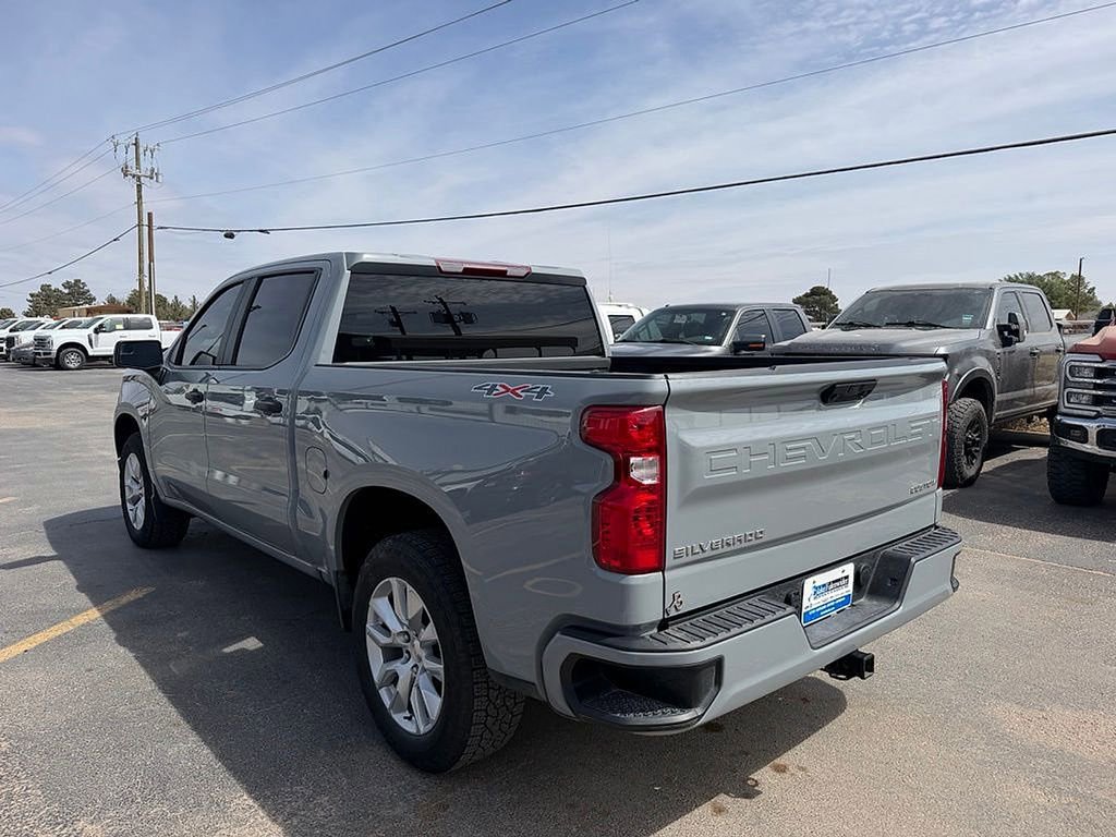 Used 2024 Chevrolet Silverado 1500 Custom image 4