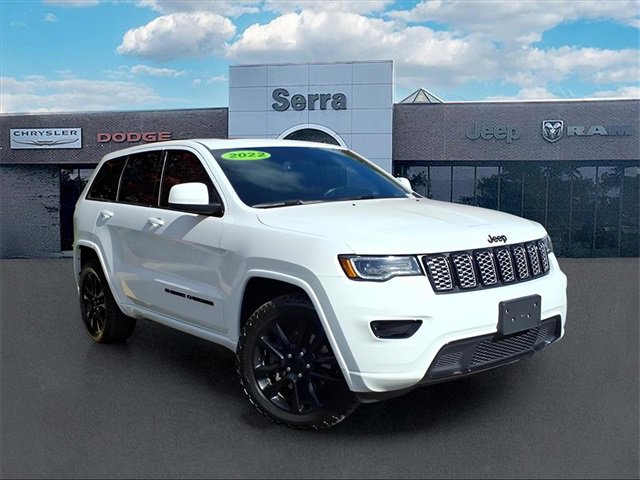 Used 2022 Jeep Grand Cherokee Laredo X image 1