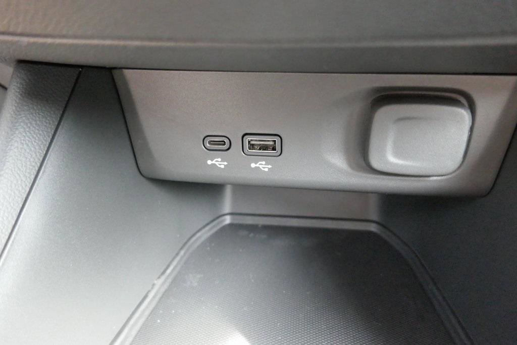 New 2026 Buick Envista Preferred image 13