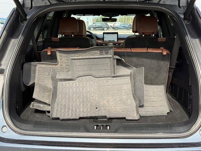 Used 2023 Lincoln Aviator Reserve w/ Elements Package Plus image 6