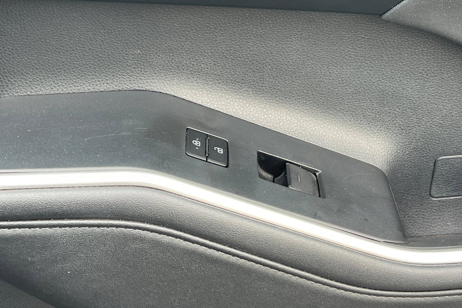 Used 2024 Toyota Highlander XLE image 22