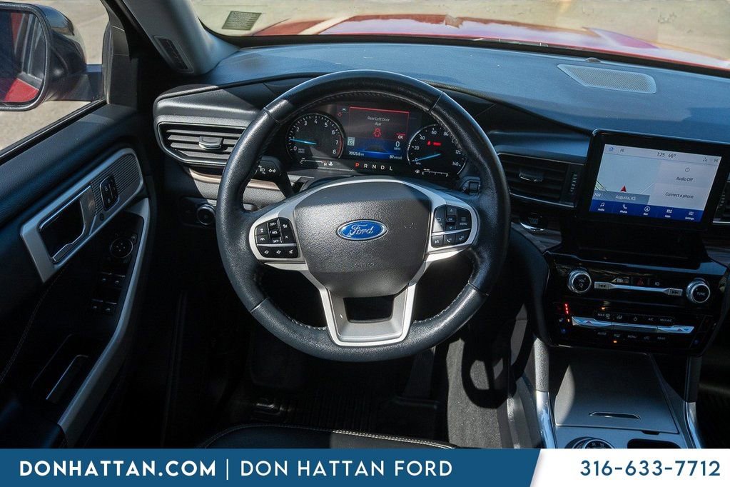 Used 2022 Ford Explorer Limited w/ Equipment Group 301A image 5