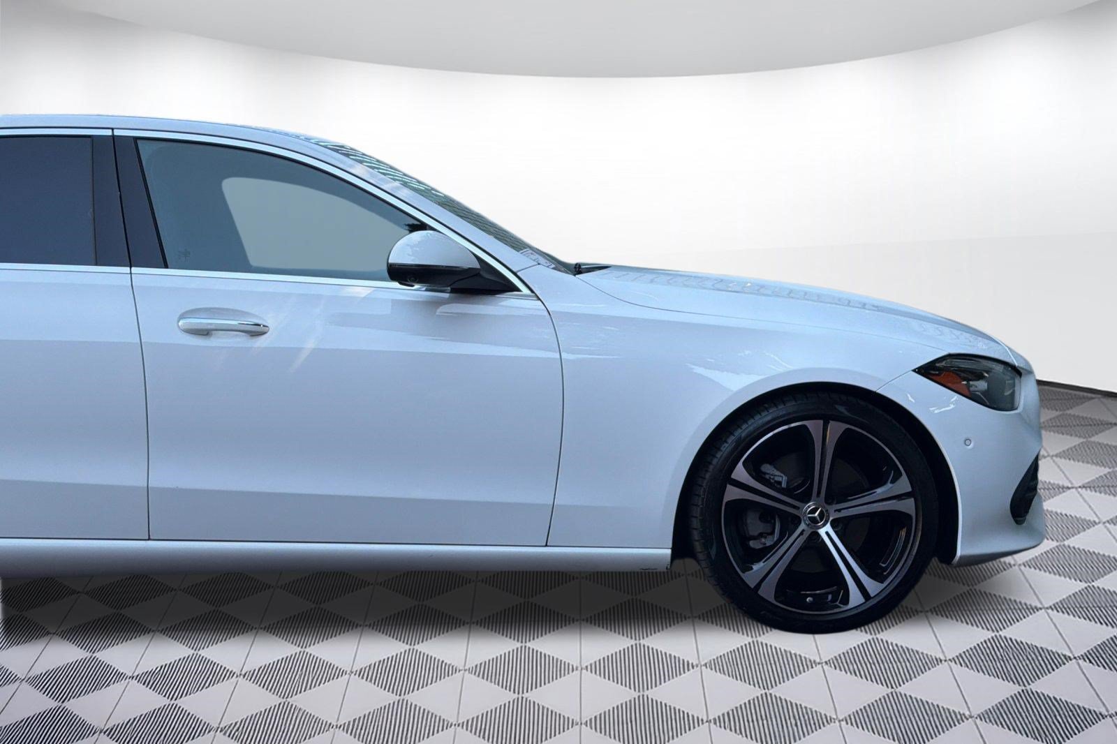 Used 2024 Mercedes-Benz C 300 Sedan image 36